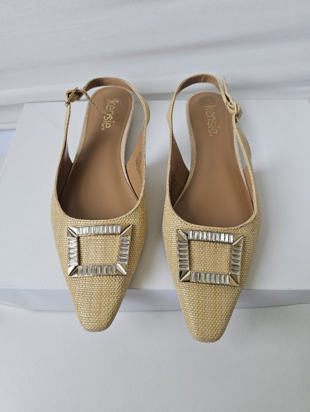 Kensie Poppi-B Slingback Flats Beige Raffia Texture Buckle Crystals Size 8M